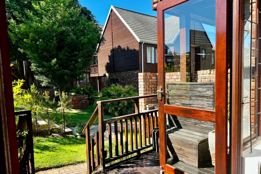 2 Bedroom Property for Sale in Heatherlands Western Cape